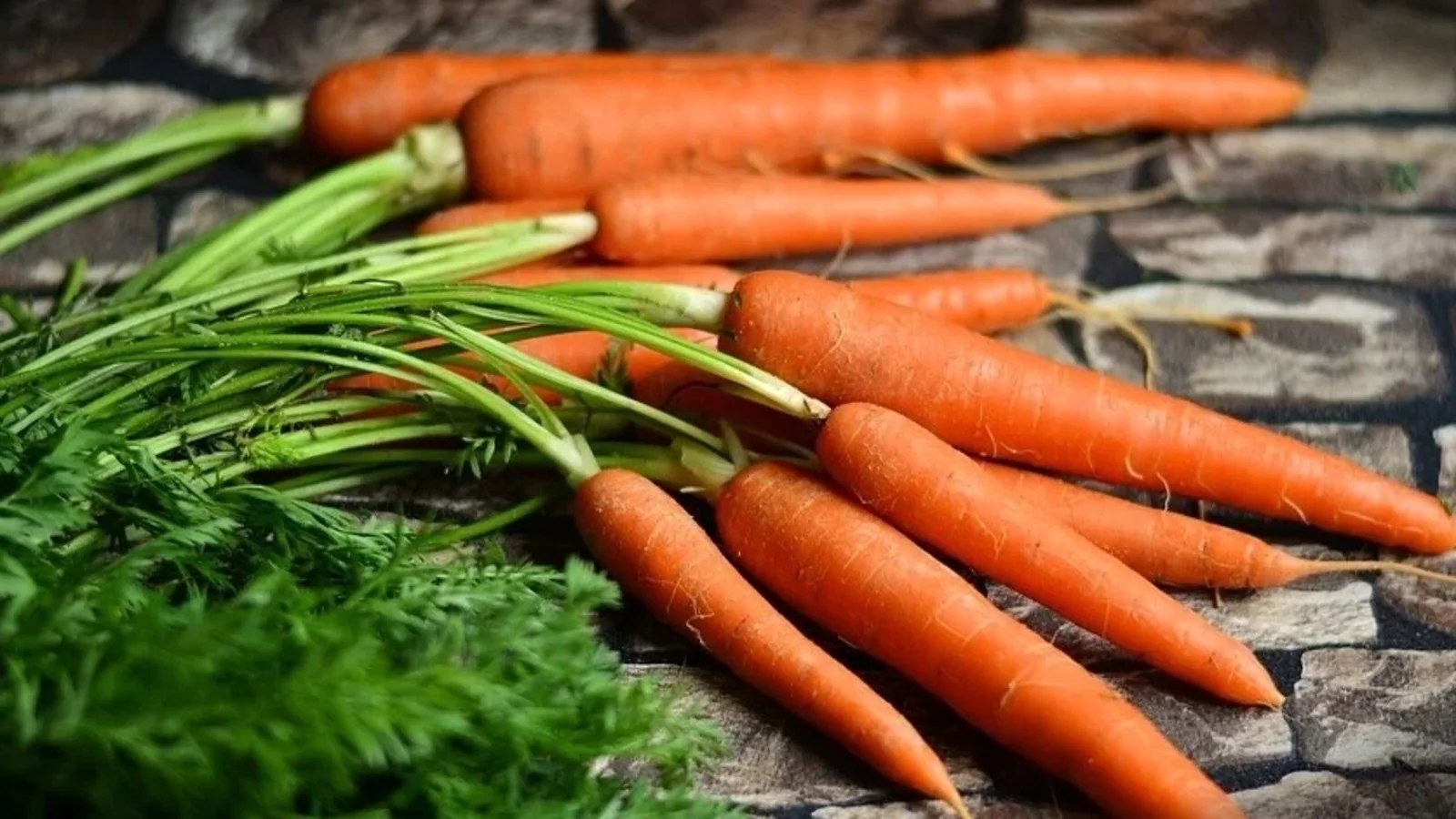 Carrots Provide 8 Surprising Health Benefits
