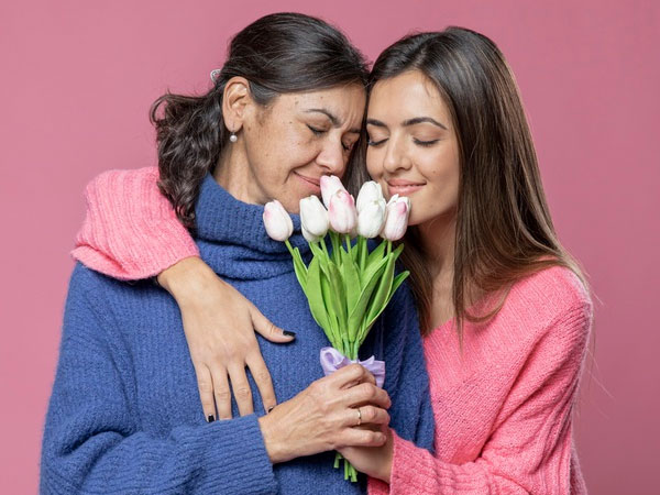 Striking ways to make your mother feel unique on Mother's Day